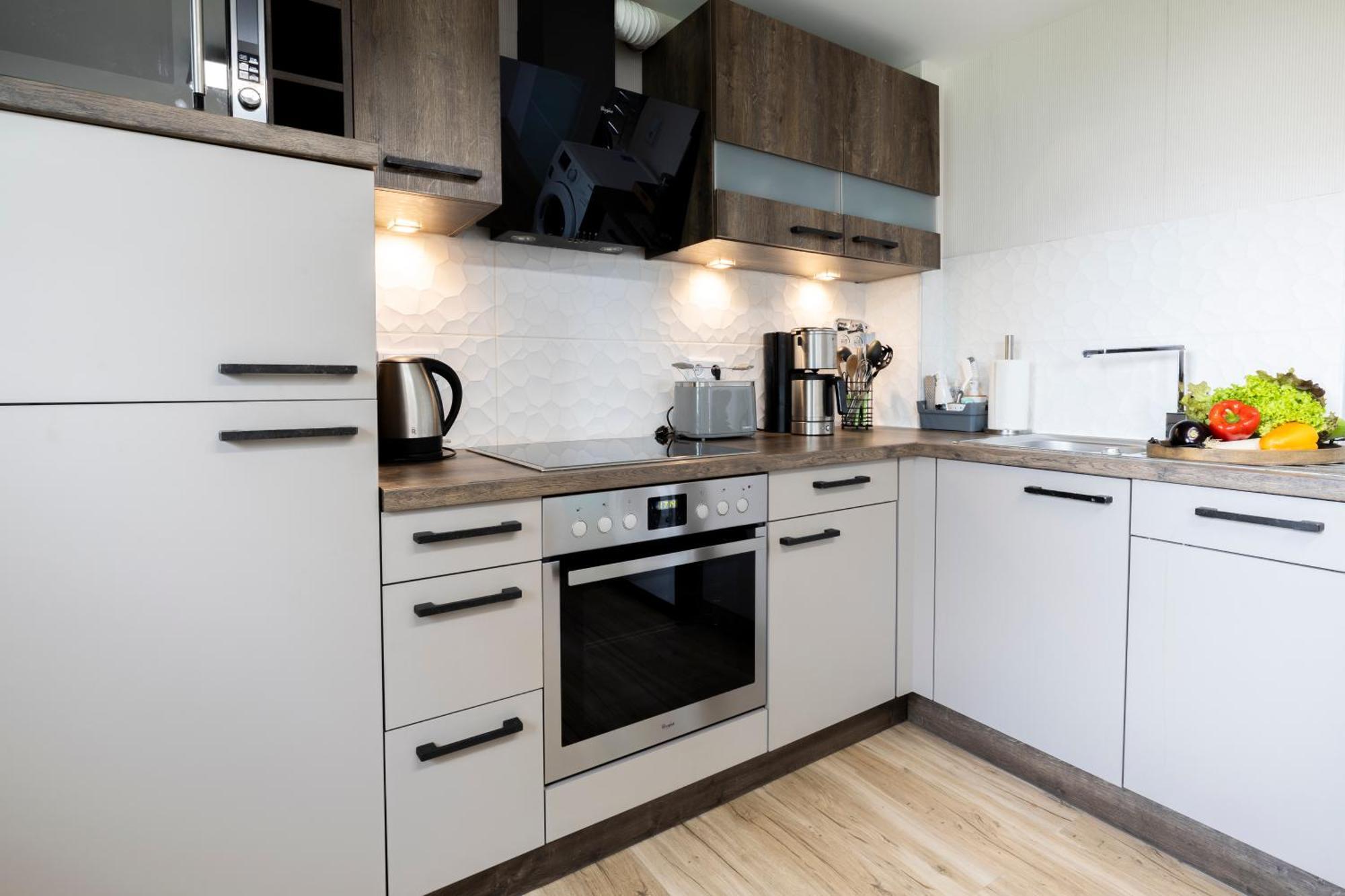 Design Maisonette - 24H Self-Check-In - Bis 7 Pers - In Direkter Weihernaehe - Parkplatz - Wifi - Balkon -Terrasse - Radwege Schiffweiler 외부 사진