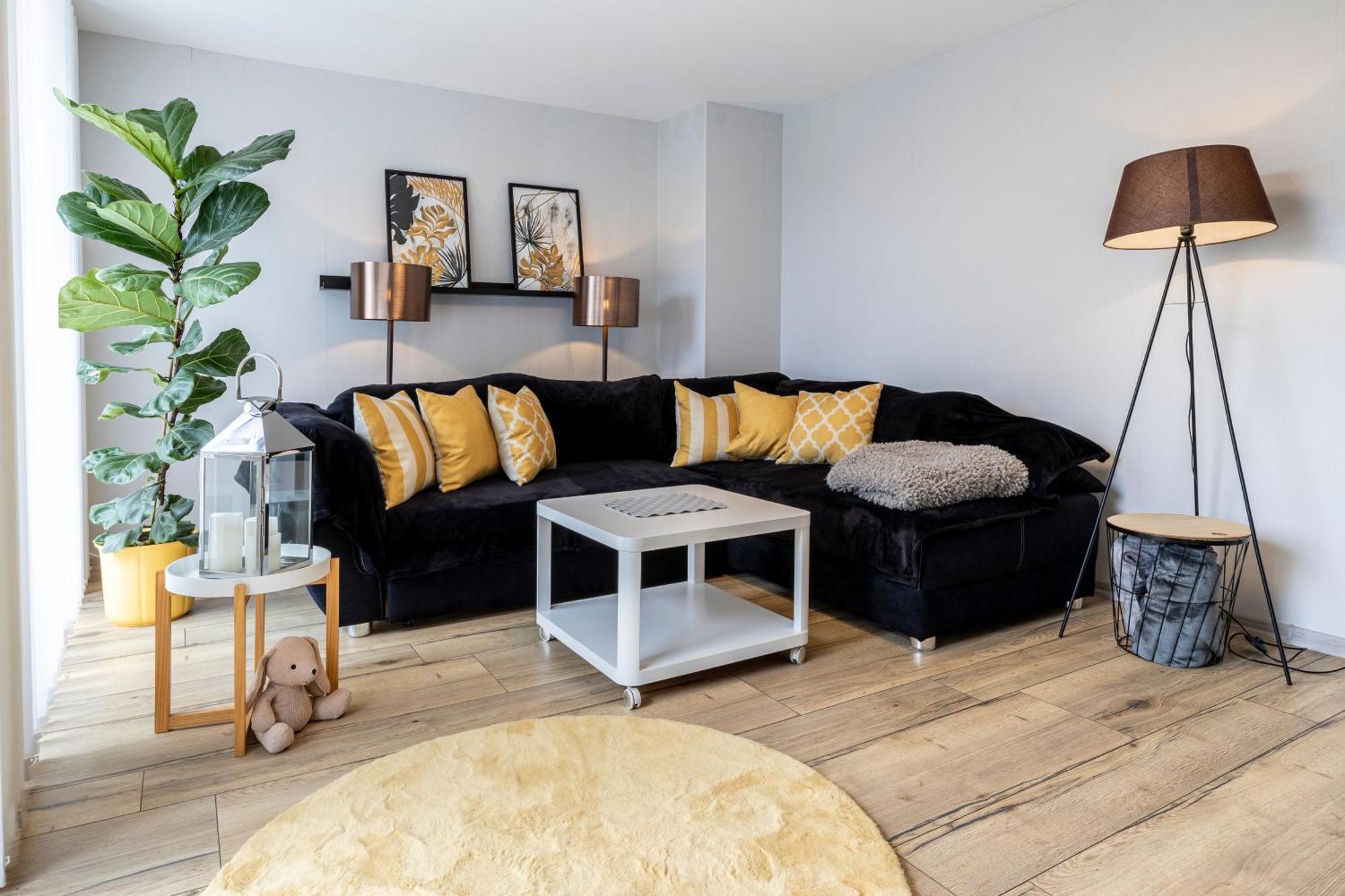 Design Maisonette - 24H Self-Check-In - Bis 7 Pers - In Direkter Weihernaehe - Parkplatz - Wifi - Balkon -Terrasse - Radwege Schiffweiler 외부 사진